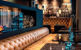 Motel One London-tower Hill  3*